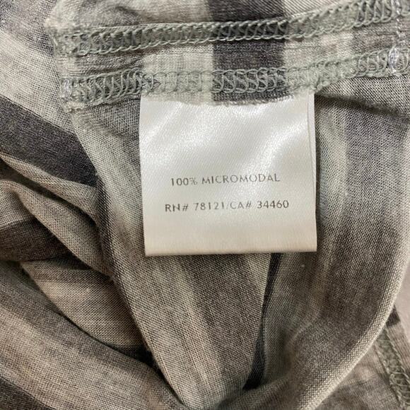 Eileen Fisher SZ M Gray Striped Micromodal Boxy Cap Sleeve Minimalist Top Casual - Picture 7 of 7
